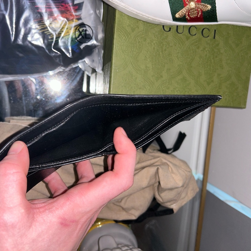 Saint Laurent Monogram East/West Wallet - Picture 3 of 7